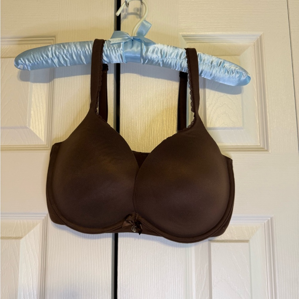 Victoria Secret Demi Brown padded Bra,  can easily switch to a cross cross style